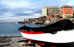 Genova, una delle tante calette di pescatori che punteggiano la citt
