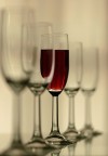... di non farsi condizionare dalle consuetudini (vino rosso nel flute)
 ... del bicchiere pieno rispetto a quelli vuoti
 ... della messa a fuoco