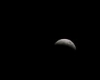Premetto che  la mia prima foto fatta alla luna
T 1/250 F/13 iso 800 a 200 mm gradire ulteriori suggerimenti x fotogrfare tali soggetti

CANON EOS 350D 18-200 SIGMA