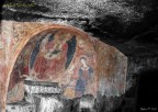 antico dipinto bizantino dentro grotta in tufo c.da "COSTE"