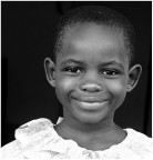Yaound - Camerun
Clarissa, orfana dell'Aids,  stata adottata a distanza
Ora pu studiare