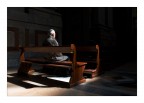 Una chiesa di Bologna, solo quel banco era illuminato dalla luce di un rosone, forse l'anziano signore era immerso nelle sue preghiere.
Realizzata con EOS40d e EF20mm f/2.8

Un saluto a tutti.

Felix.