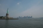 Scattata mentre attraccavo a Liberty Island, quel giorno c'era molta foschia, critiche e suggerimenti ben accetti