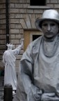 Scattata in Piazza Navona, Roma.
Mi ha colpito molto il fatto che ci fossero due di questi "mimi da strada" a una ventina di metri l'uno dall'altro che si davano le spalle contemporaneamente, era particolare...