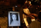 Moustieur St .Marie, Provence, un bravissimo ritrattista fotografo espone durante una festa paesana