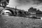 Lungo Tevere in zona Castel S. Angelo, Roma.