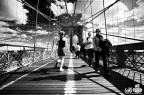 Scena colta sul brooklyn bridge di Manhattan