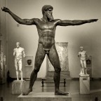 Al Museo Archeologico Nazionale di Atene incontri l'Olimpo intero ... e gli dei sono talmente propizi che ...  consentito fotografare