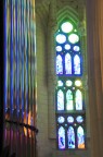 Immagine ripresa alla Sagrada Familia.
Ho tentato di giocare l'immagine tra le vetrate colorate e il loro riflesso nelle canne dell'organo.
Scatto a mano libera, JPEG diretto dalla macchina.
Suggerimenti e Critiche sempre ben accetti.