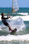 Splendida giornata di vento, per i kiters in acqua e per me sulla spiaggia a scattare foto!
1/1000 sec. - F13 - Shutter priority - ISO 400 - 300mm