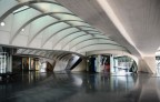 Particolare dell'interno della stazione ferroviaria di Liegi progettata da Santiago Calatrava.