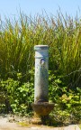 Tipica fontana dell'Acquedotto Pugliese nel parco di Torre Guaceto vicino Brindisi
