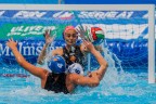 ciao..sabato ero a scattare alle finali femminili nazionali di pallanuoto serie A1..

ho provato a fare qualche scatto a fianco ai 'giganti' che lo fanno di professione a bordo vasca.

vi metto uno scatto preso durante una azione al centro

f/5.6 1/1000 iso 100 canon 100-400mm