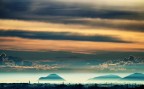 Vicenza. Dai 145 m del  colle di Monte Berico  guardando verso i Colli Euganei.  Dicembre 2017