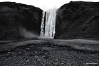 Una bellissima cascata Islandese