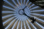 Sony Center, Berlino. 2004
    Canon EOS 300D DIGITAL
Data/ora scatto
    09/04/2004 17.29.43
TV (Tempo esposizione)
    1/125
AV (Valore diaframma)
    7.1
Velocit ISO
    100
Flash
    Off
Spazio colori
    sRGB
Riduzione interferenze
    Off