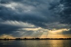 Poco dopo, in barca, l'abbiamo presa tutta.
Lago Fortuna, Delta del Danubio, luglio 2023