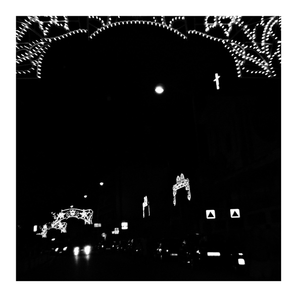 100-il-ritorno-tra-le-luci-della-festa.jpg