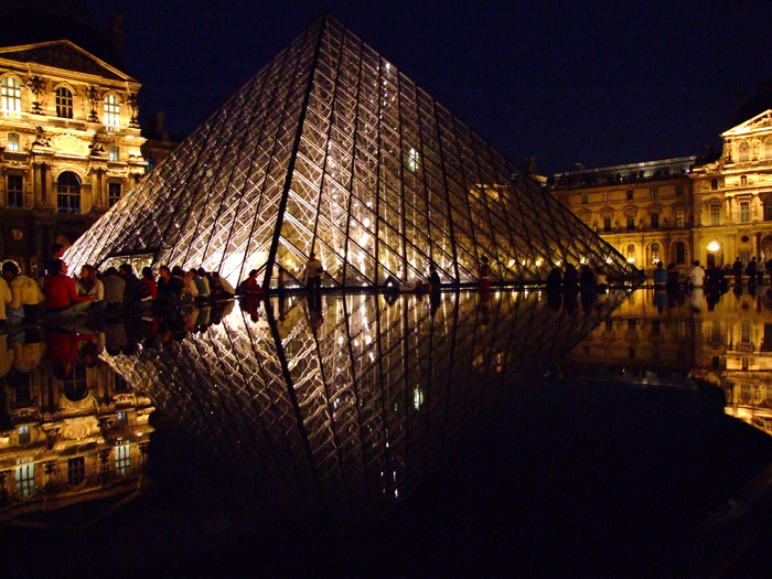 10 Louvre.jpg