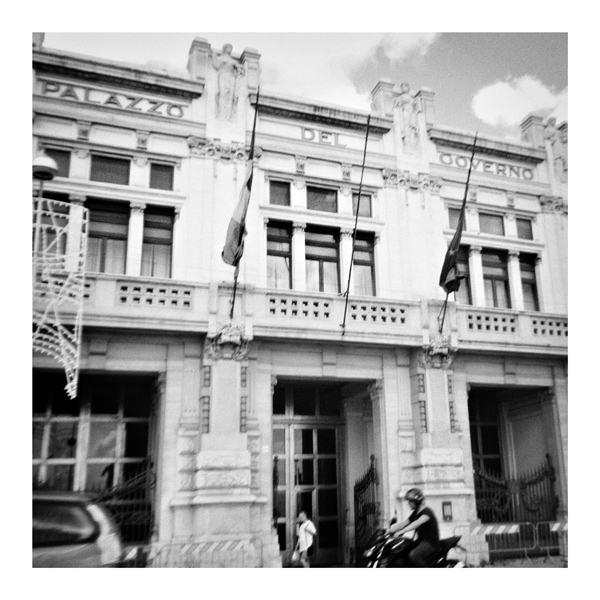 13-palazzo-del-governo.jpg