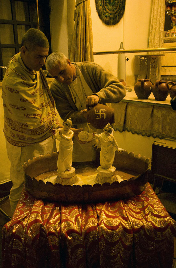 2007_11_11_HareKrisna_07_WL.jpg