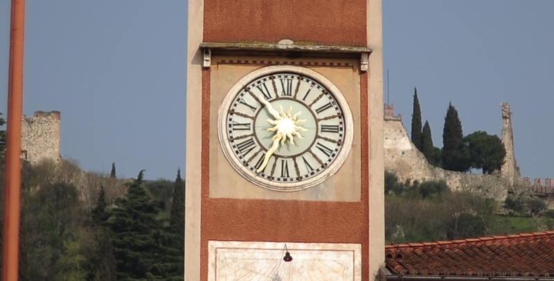 50 f1,2 crop2.jpg