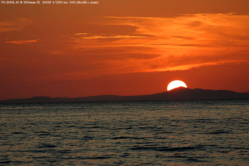 70-200L4_200mm_f5_1-250_tramonto.jpg