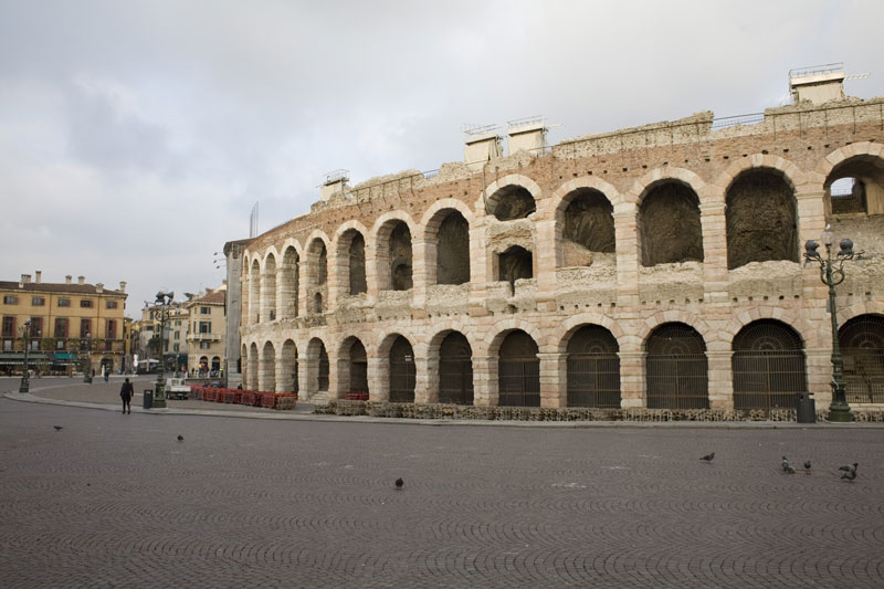 arena1.jpg