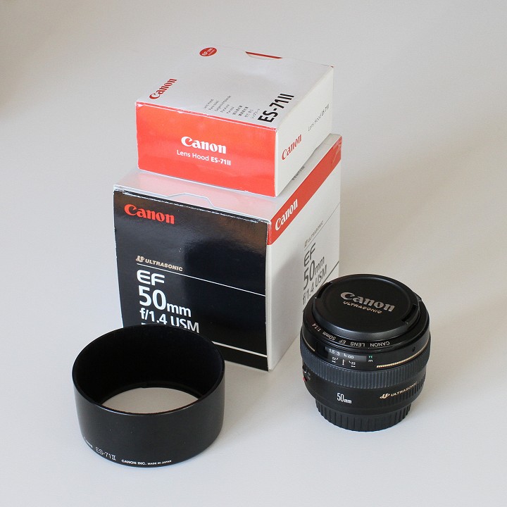 Canon EF 50mm f1.4 USM + Canon ES-71II.jpg