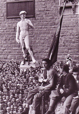 comizio a firenze 1948.JPG