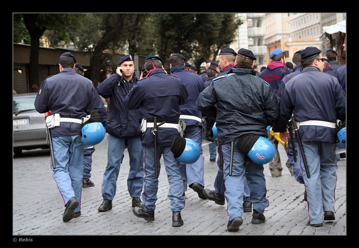 Cops1.jpg