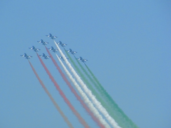 frecce tricolori.jpg