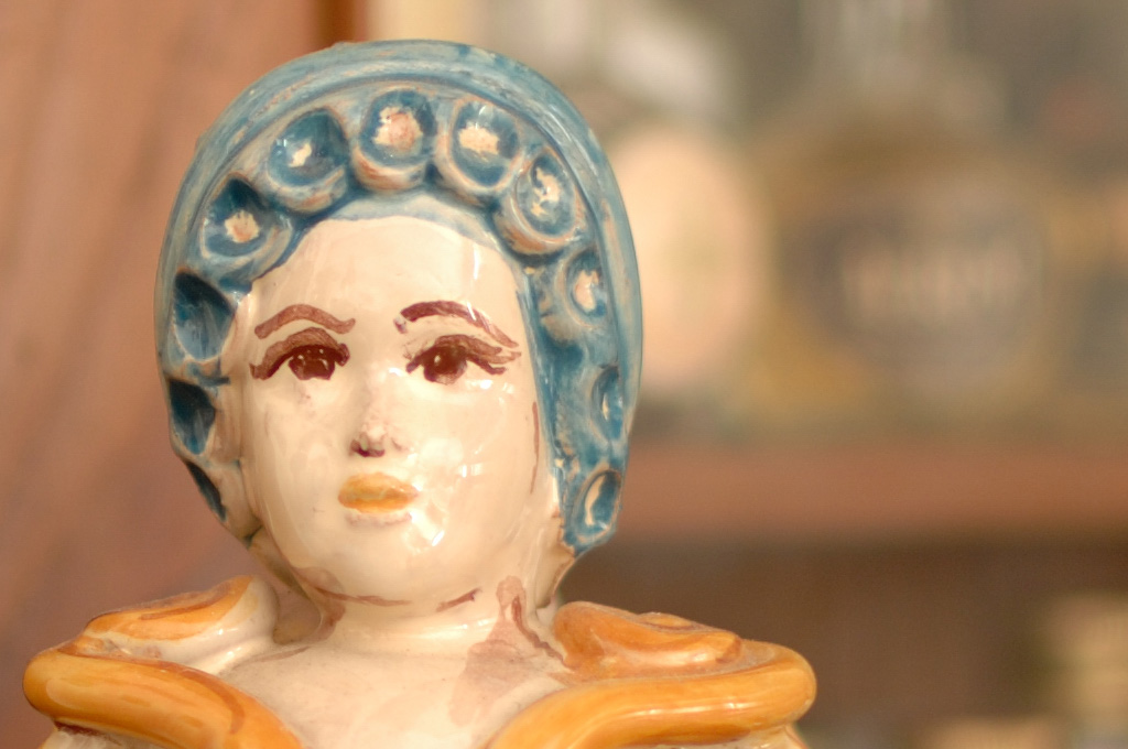 JAT_6873-35-1.8-TA_CROP01.jpg