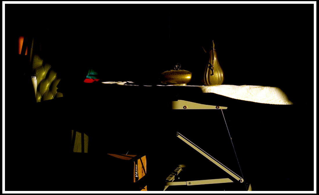 Macedonia di luce  con brocca e cofanettoritaglio.jpg