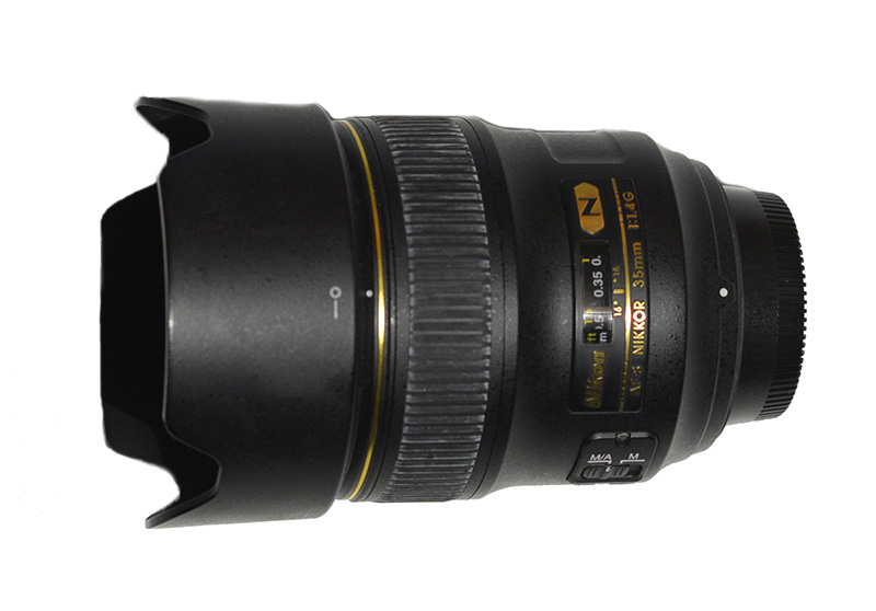nikon35.jpg