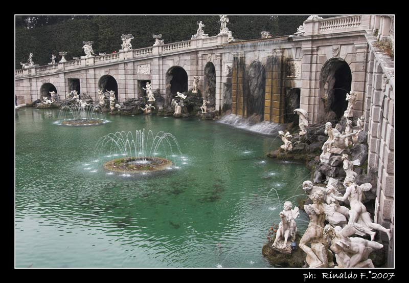 ReggiaC_Fontana3_rid.jpg