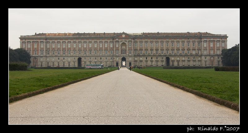 ReggiaC_ingresso_rid.jpg
