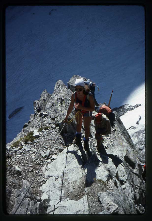 scan005_R.jpg