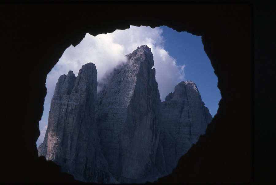 scan007_R.jpg