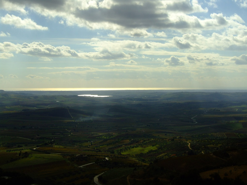Veduta-del-mare-da-Salemi.jpg