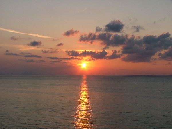 Tramonto sul mare