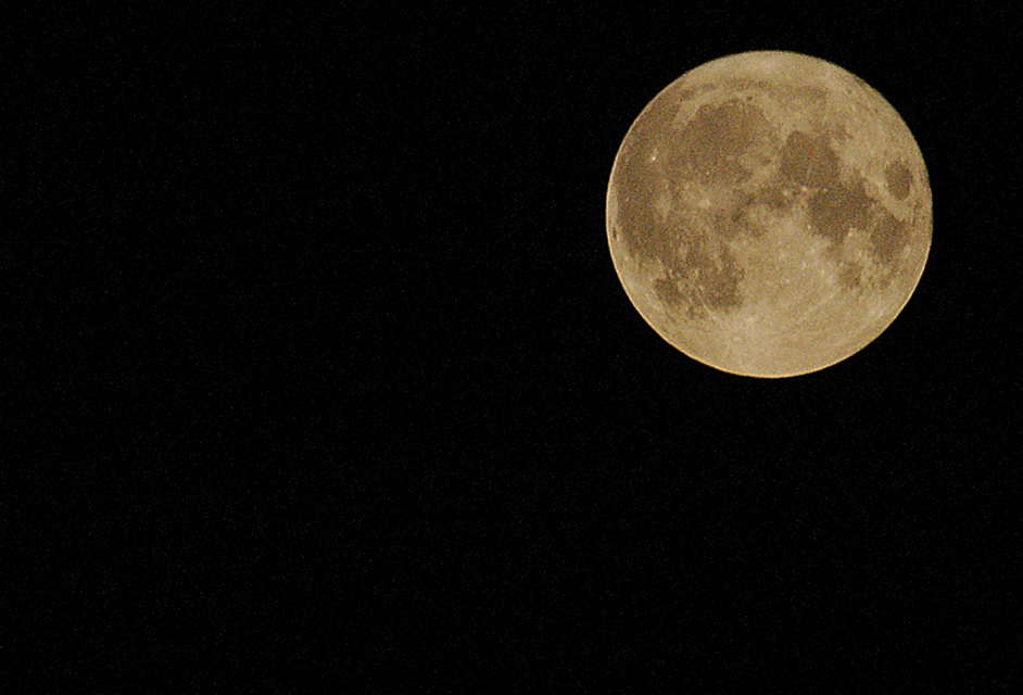 stasera.....la luna........