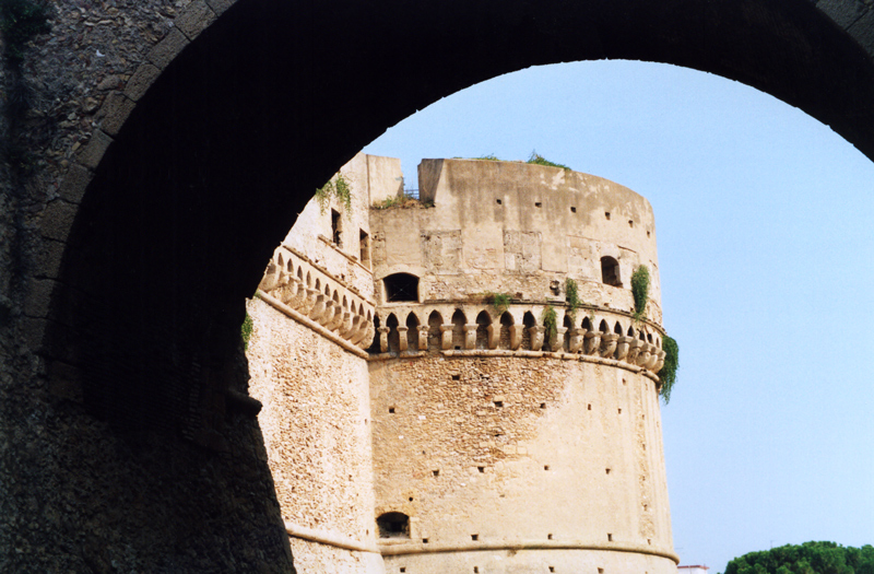 Castello sotto il ponte...