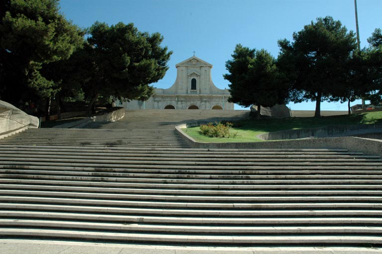 Cattedrale Bonaria scalinate (Cagliari)