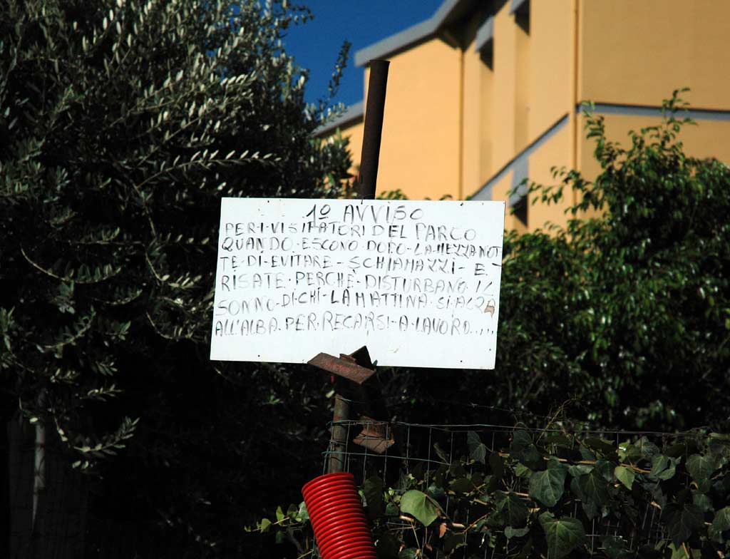 Uomo avvisato...