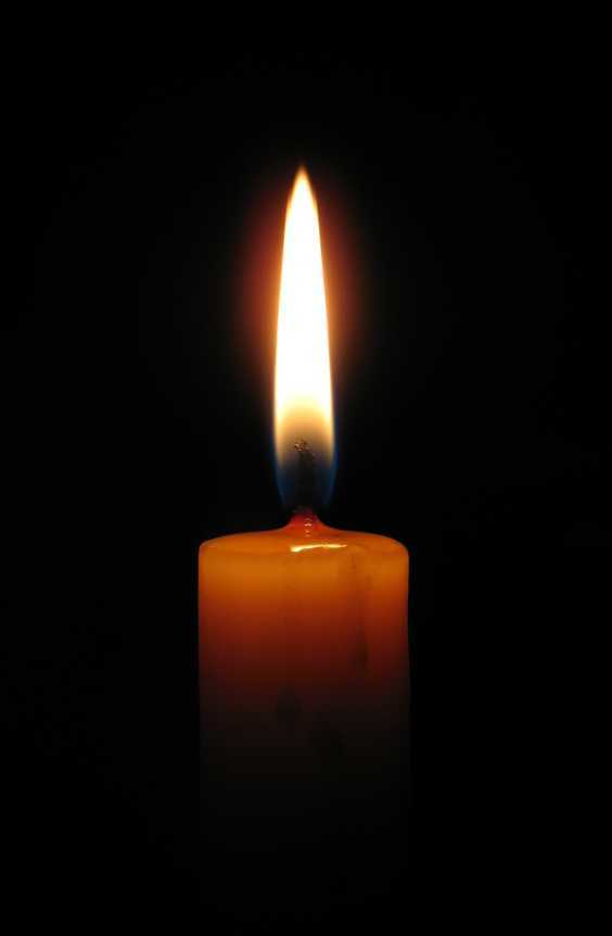 Alla luce di una candela...