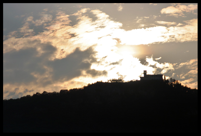 Collina al tramonto