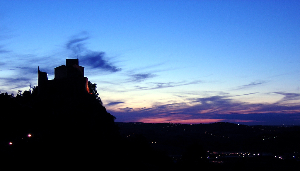 Tramonto sulla Rocca di Verucchio (RN)