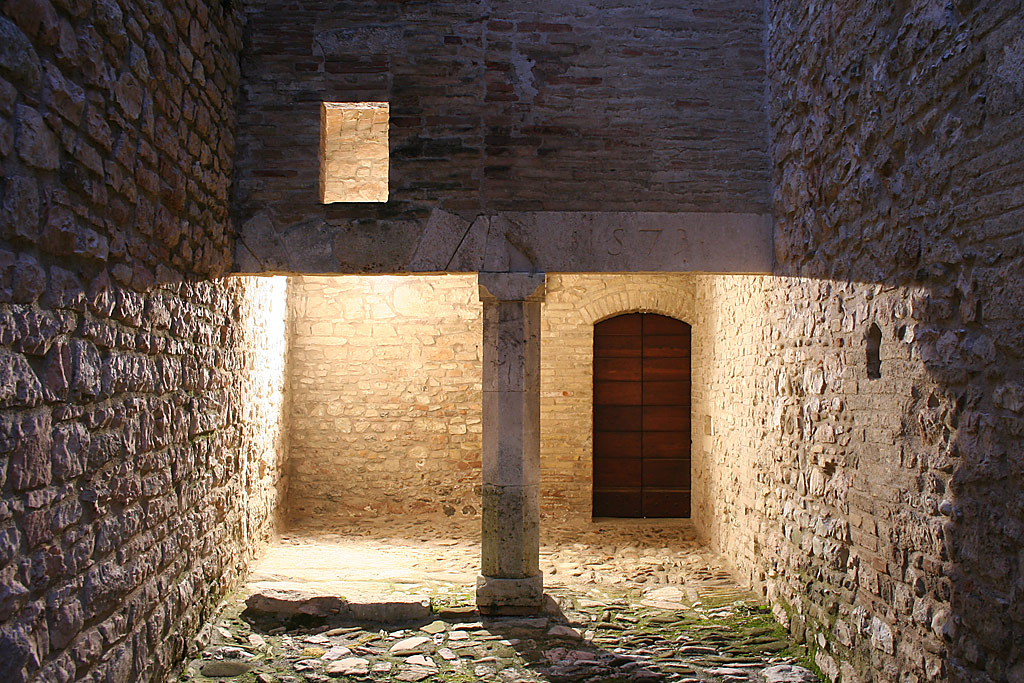 Portone