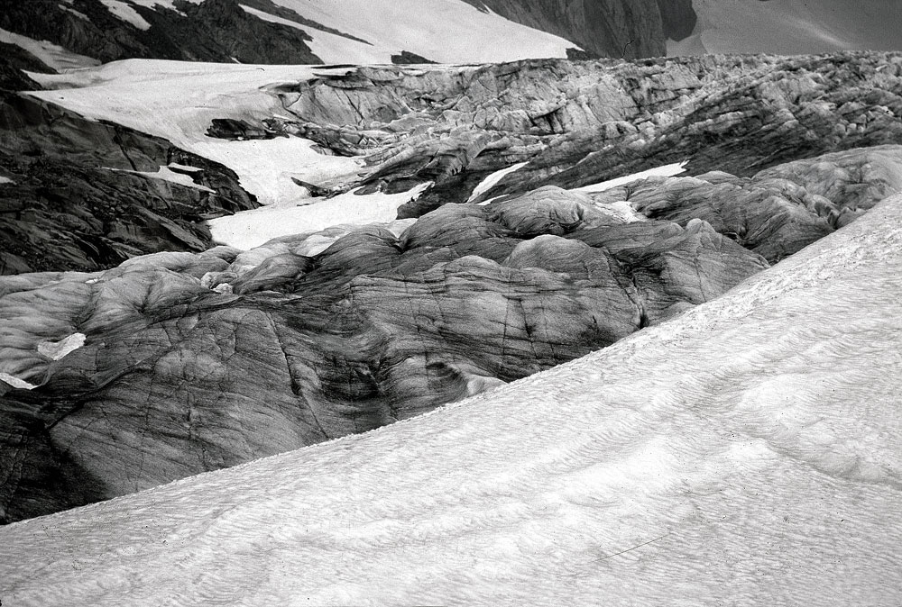 Glacier Barre des Ecrins